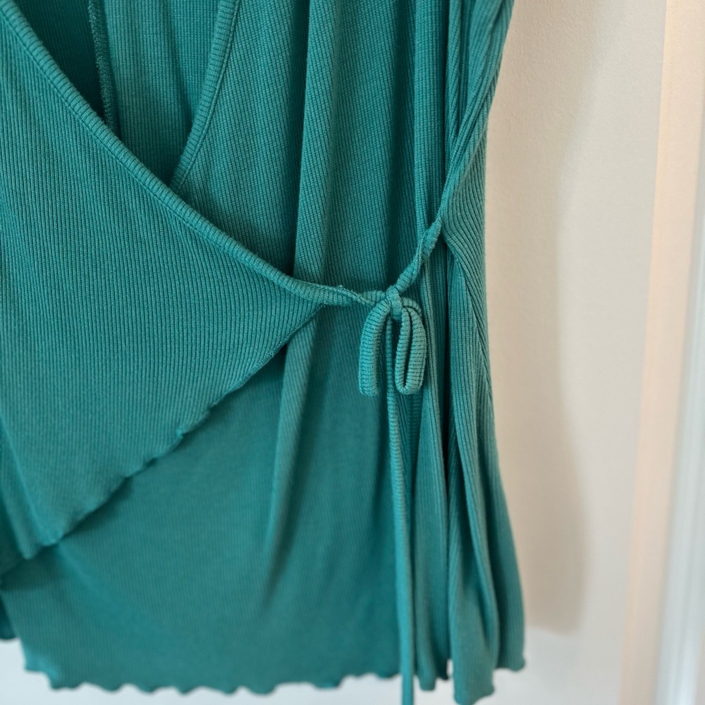 Lane Bryant Turquoise Knit Wrap Top with Flutter Sleeves - Picture 5 of 6